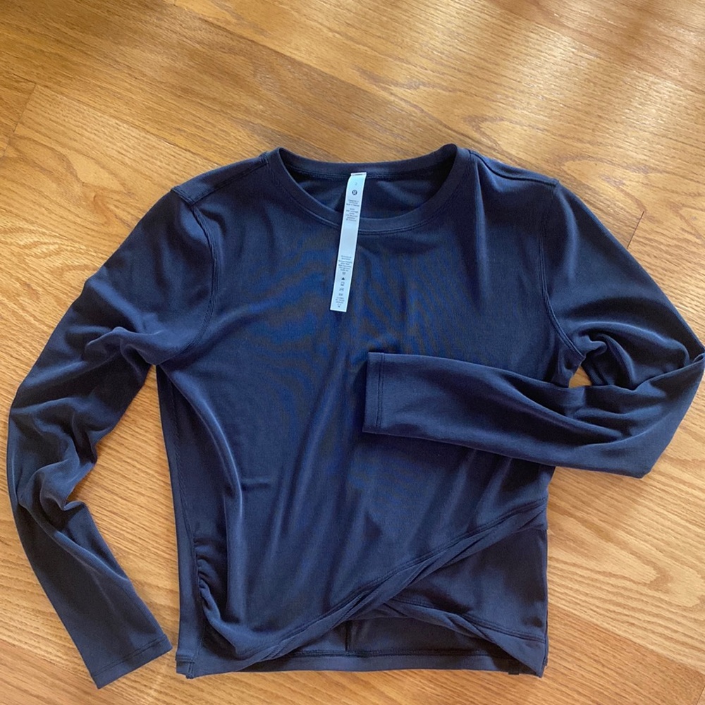 Lululemon long sleeve shirt